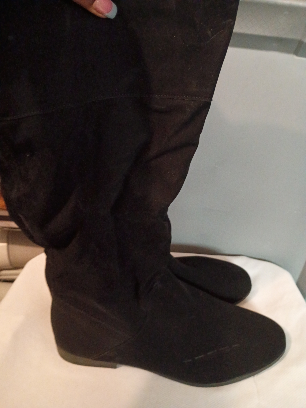 Black Women's Knee-High Flat Boots